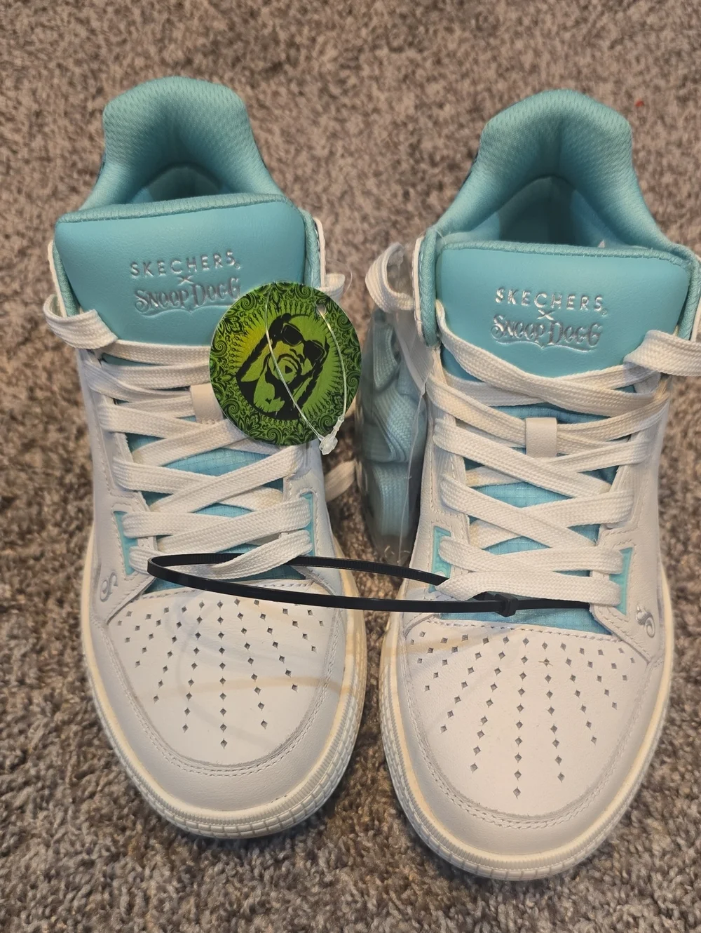 Skechers X Snoop Dogg White Sneakers with Aqua Accents Size 7.5